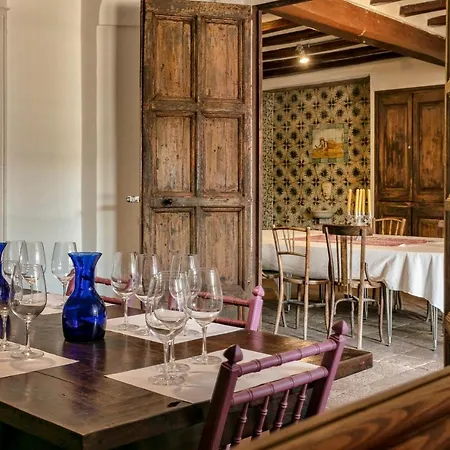 Cal Compte Priorat 3* Torroja