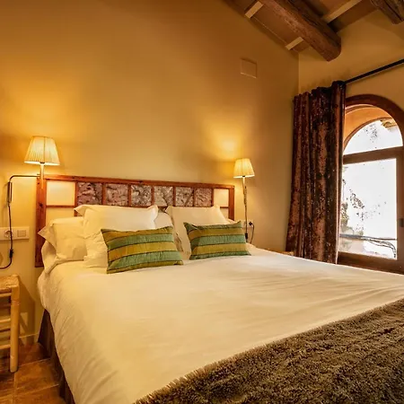 Cal Compte Priorat Bed & Breakfast 3*